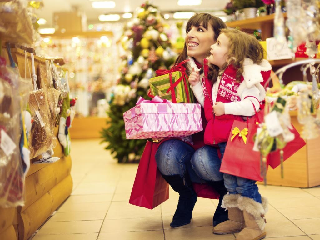 holiday-shoppers